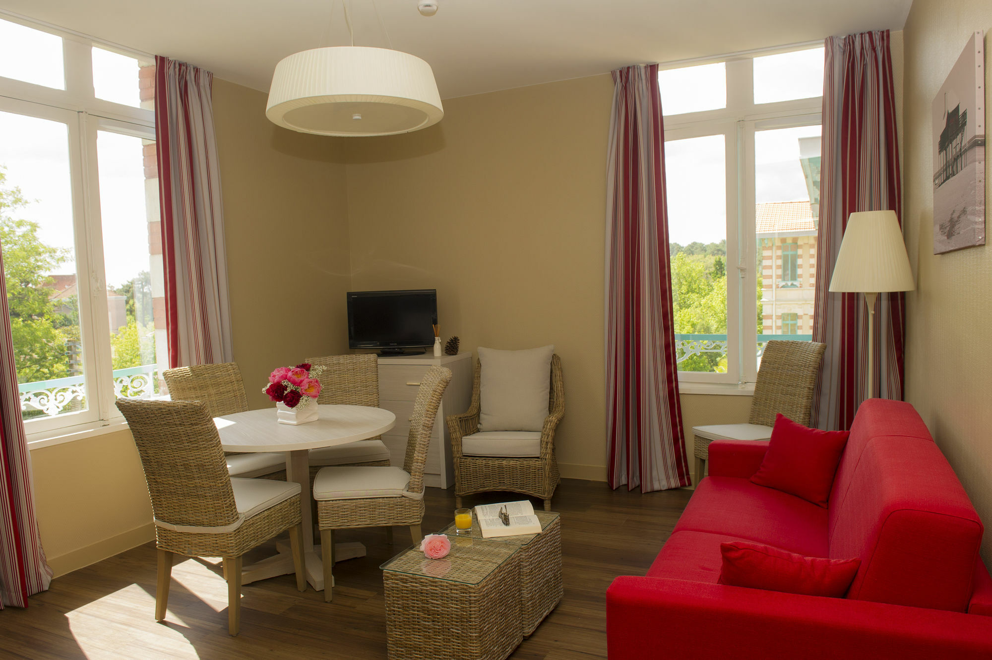 Residence De Tourisme Vacances Bleues Villa Regina 阿卡雄 外观 照片